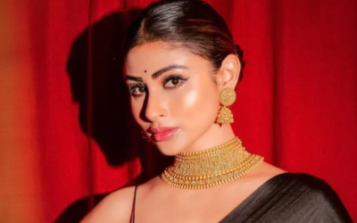 মৌনী রায়কে নিয়ে বিস্ফোরক মন্তব্যের পর আলোচনায় বলিউড অভিনেত্রী মৌনী রায়