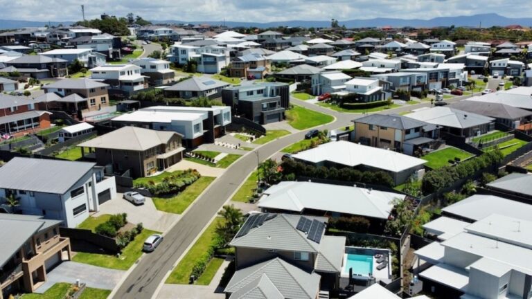 Australia’s Housing Market Faces Downturn as Prices Dip