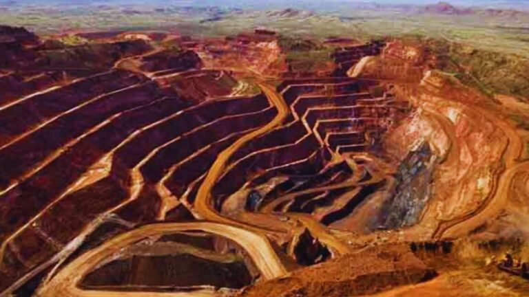 Solving Pakistan’s Economic Crisis: The Potential of Reko Diq Mine