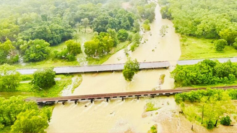 Flooding Disrupts Transport in North Queensland, Retailers Brace for Increased Costs