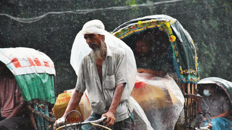 Bangladesh Meteorological Department Warns of Heavy Rain and Issues Caution at Seaports