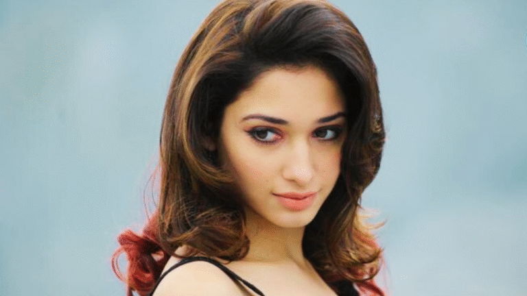 Bollywood’s Starlet Falls in Love with Herself