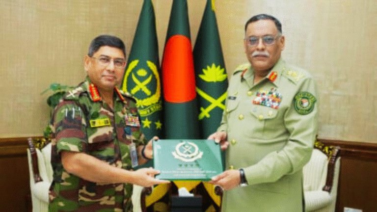 Pakistan’s Top Military Official Meets Bangladesh Army Chief in Dhaka