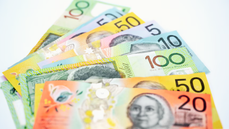 Australian Dollar Hits 14‑Month High as ASX Slips Despite Global Metal Surge