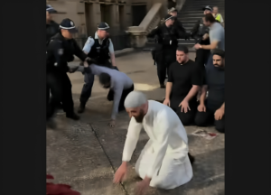 NSW Police Admit Muslim Men Had Permission to Pray Before Officers Disrupted Them at Sydney Rally