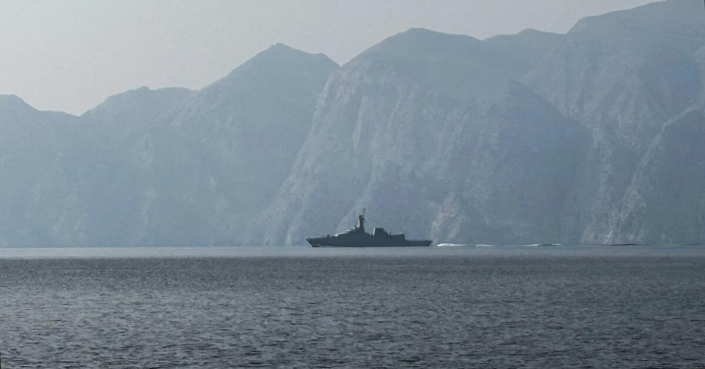 Iran Bans US, Israeli and European Ships from Strait of Hormuz, Reveals 10 Tanker Attacks