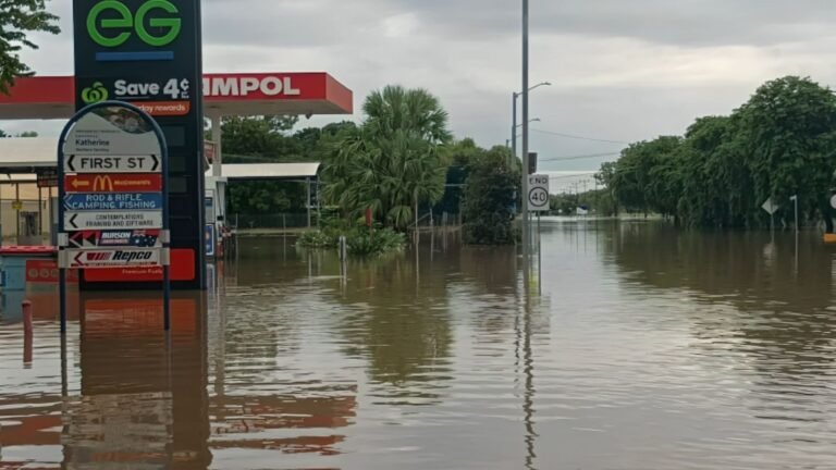 Daly River Flooding Nears Record as Waters Rise Just Centimetres Below 1998 Peak