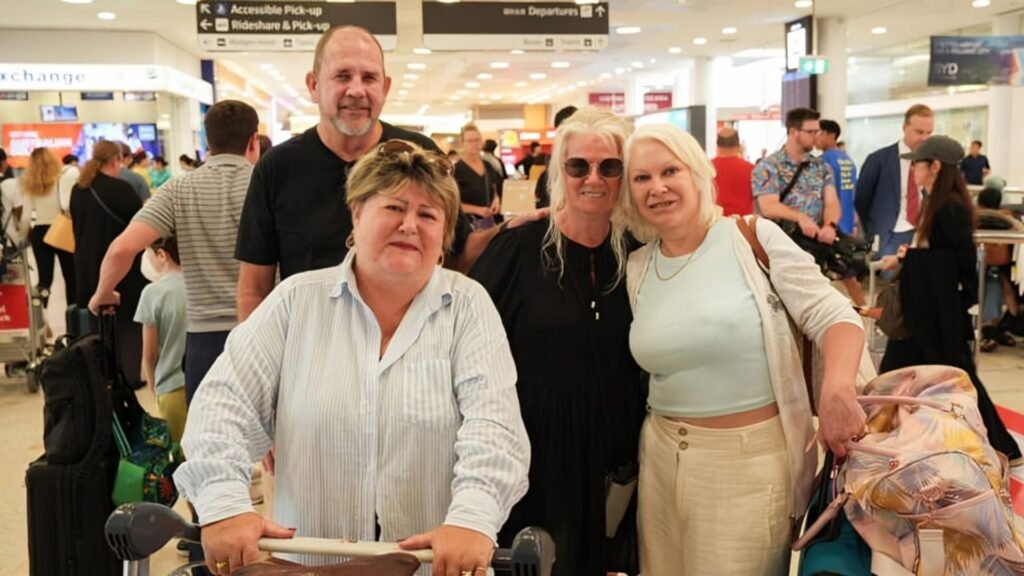 Melbourne Family Fears for Relatives in Dubai as Iran-UAE Conflict Triggers Chaos and Sky‑High Airfares