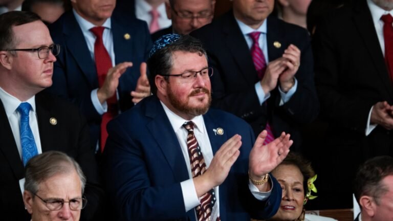 Republican Leaders Under Pressure as Anti‑Muslim Rhetoric Surges Across Congress