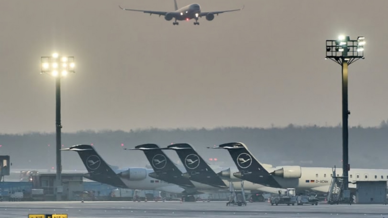 Global Jet Fuel Shortage Could Ground Passenger Flights Within Weeks, Experts Warn