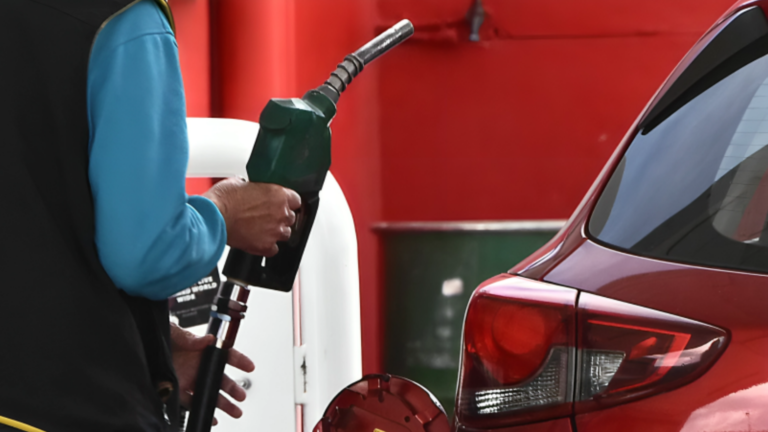 More Than 200 NSW Petrol Stations Fined in Major Crackdown on Fuel Price Mismatches