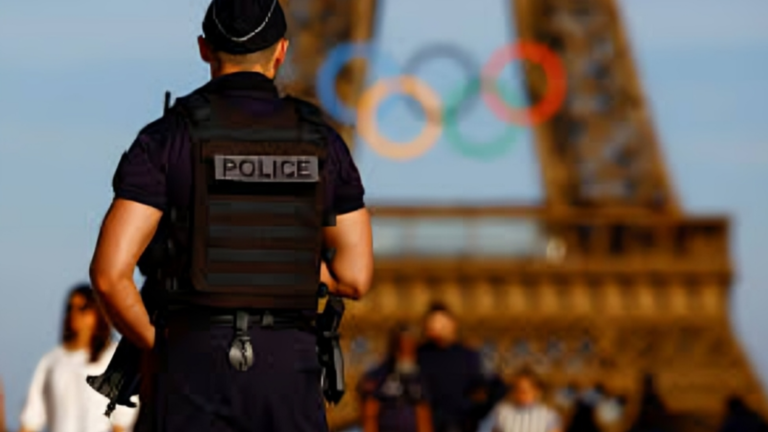 Paris Police Ban Major Muslim Gathering Citing ‘Significant Terror Threat’