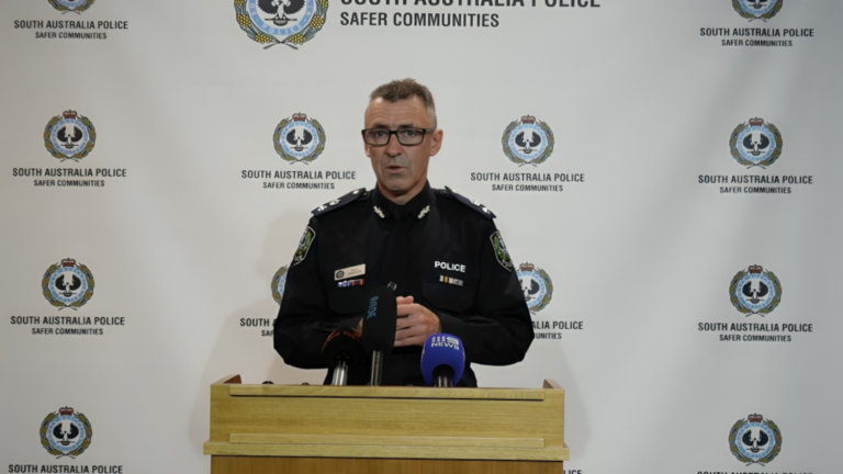 SA Police Road‑Safety Chief Fined After Taking Selfie While Cycling