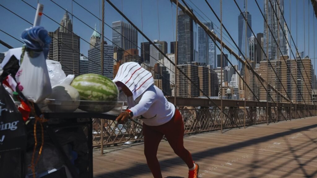 Unseasonable Heat to Sweep Eastern US as Temperatures Jump to Summer‑Like Levels