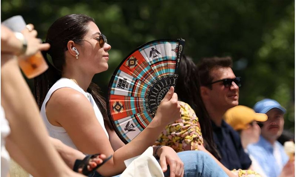 Record‑Breaking Heatwave Scorches Western Europe as Temperatures Near 40°C