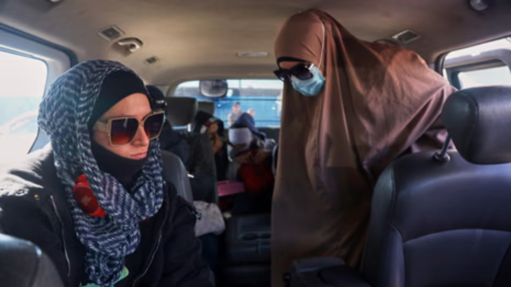 Australian Women and Children Linked to Islamic State Begin Returning Home