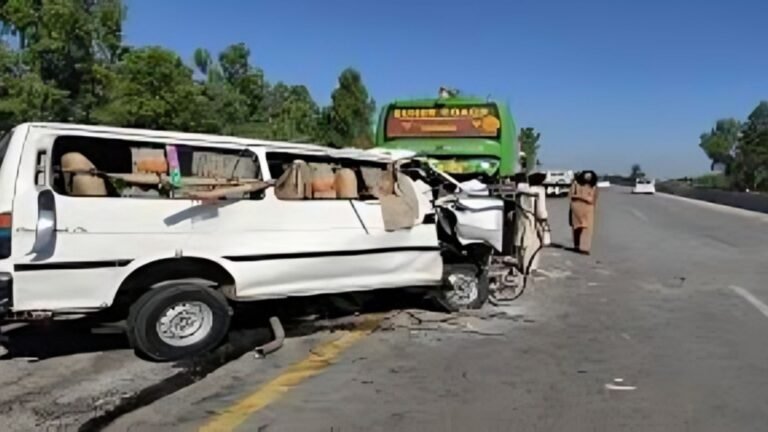 At Least 17 Killed as Van Plows Into Bus Passengers in Northwest Pakistan