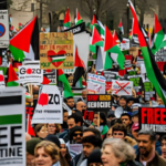 Tens of Thousands March in London as Anti‑Immigration and Pro‑Palestinian Protests Converge