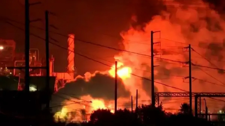 Massive Explosion at Qatar’s Ras Laffan Gas Plant Leaves 54 Injured, 18 Missing