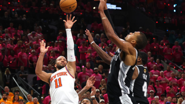 Knicks Stun Spurs in Game 1 Thriller to Take Early NBA Finals Lead