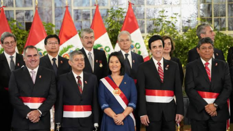 Fujimori Takes Power: Peru Ushers In a New Conservative Era Amid Crisis