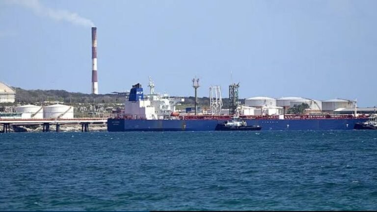 Indonesia Receives First Shipment of Russian Crude as Energy Crisis Deepens