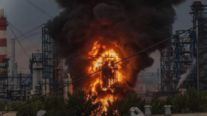 Remote‑Work Orders Issued in Siberia as Fuel Crisis Deepens After Ukrainian Strikes