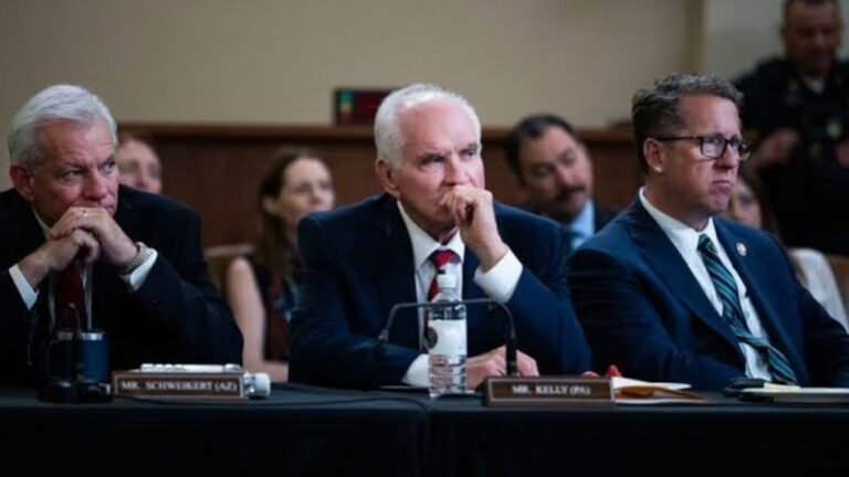 Republicans Brace for Midterm Setback as Polls Signal Loss of the House and Tough Senate Fight