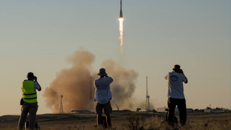 US-Russian Crew Arrives at ISS After Smooth Soyuz Launch From Baikonur