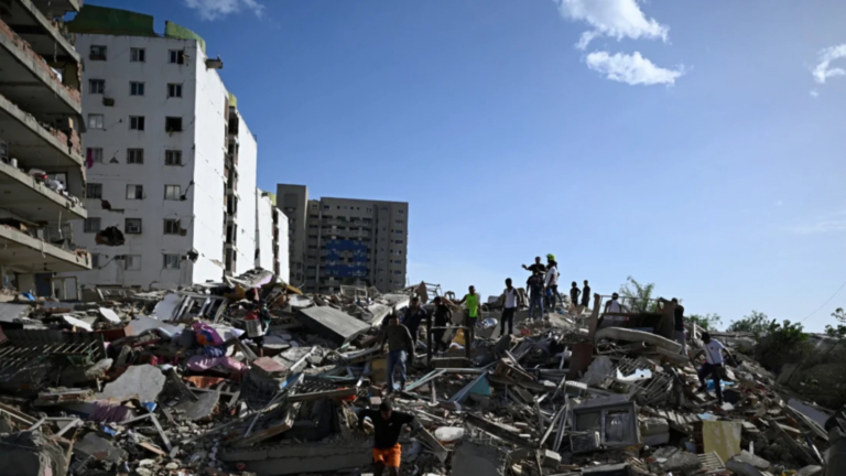 Venezuela’s Earthquake Death Toll Climbs to 3,535 as Mass Burials Begin and Aid Efforts Intensify