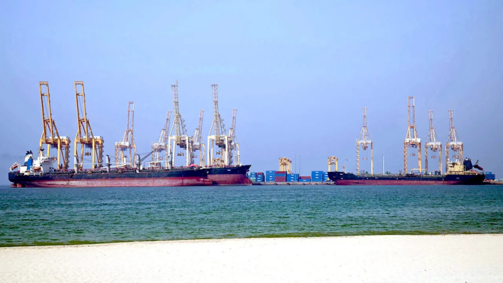 Oil Prices Slide as US Signals Breakthrough in Talks to Reopen the Strait of Hormuz