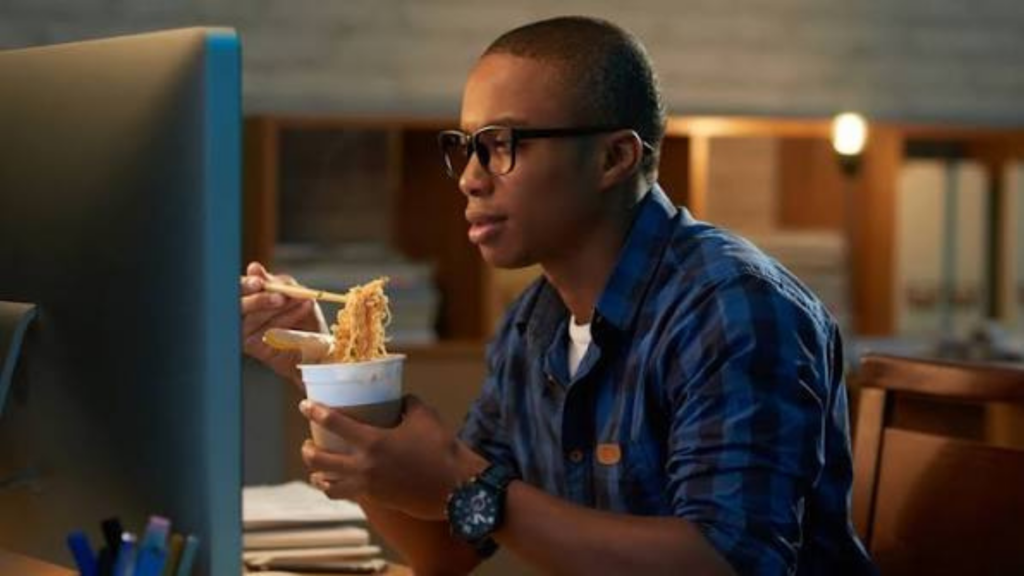 Why Scientists Say We’ve Been Eating at the Wrong Time of Day