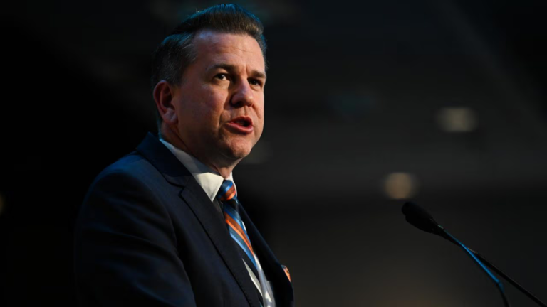 Queensland Deputy Premier Rejects Calls to Review Olympics Contractor Amid Bikie‑Link Allegations