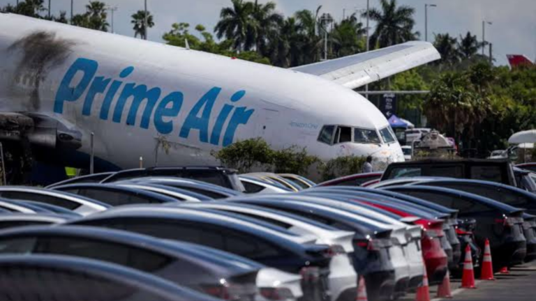 Amazon Prime Air Crash: Investigators Probe Deadly Runway Overrun That Killed Five in Phoenix