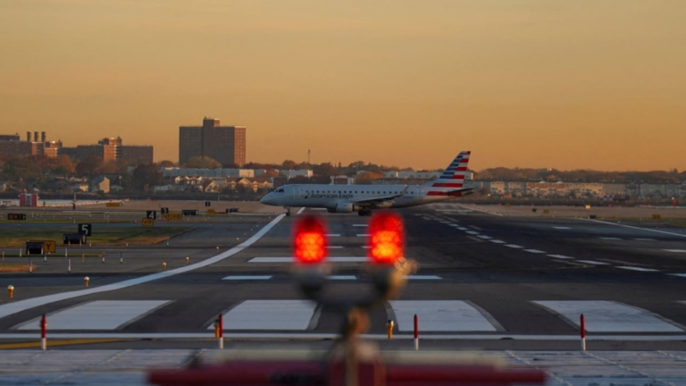 Cable Accident Triggers Major Flight Delays Across US East Coast Ahead of UN General Assembly