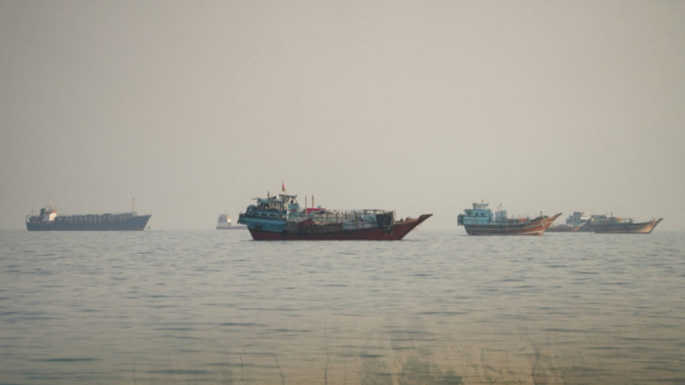 Iran Offers Strait of Hormuz Deal as Diplomatic Tensions With US Continue