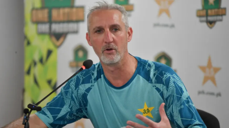 Jason Gillespie Blasts Pakistan Selectors, Says Team Is “Playing With Fear”