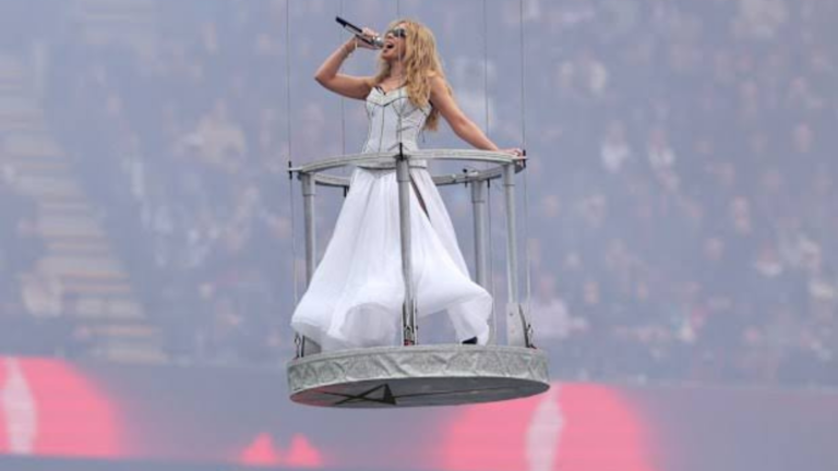 Kylie Minogue Wows MCG Crowd With Hit-Filled AFL Grand Final Performance