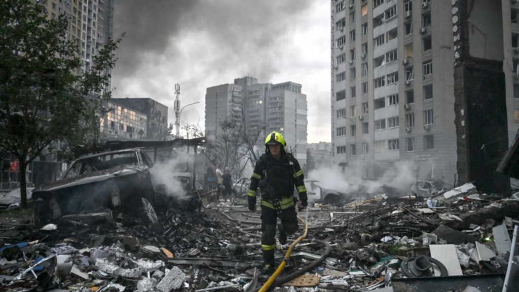 Russian Strikes Kill Three in Ukraine as Air Attacks Intensify Amid Rising Tensions