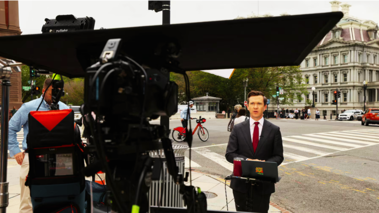 Judge Rules News Outlets Likely to Succeed in Challenge to White House Press Pass Ban