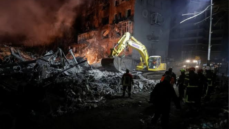 Russia Launches Major Strike on Ukraine’s Energy Network, Killing Five