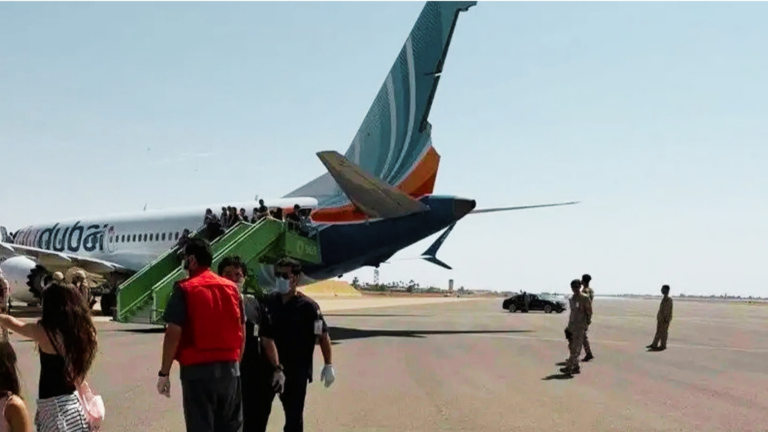 Pilot Stabbed Mid-Flight as Passengers Help Avert Disaster on Flydubai Service to Israel